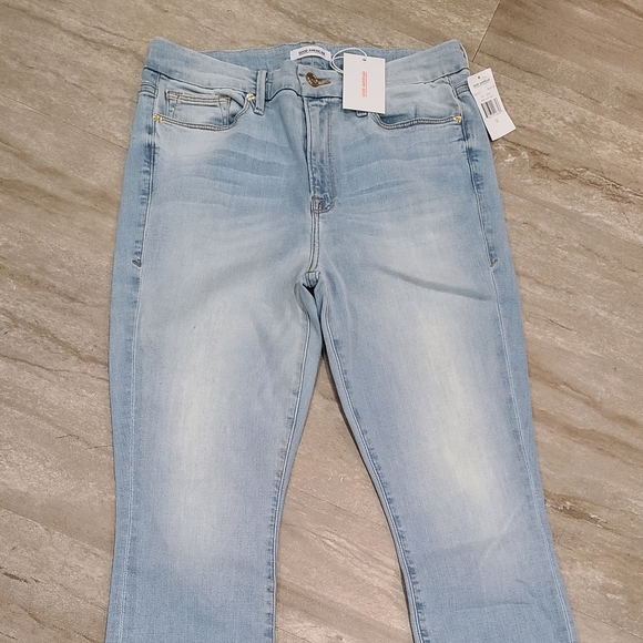 Good American Good Legs Jeans NWT - Picture 4 of 8